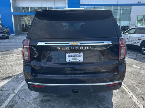2022 Chevrolet Suburban LT