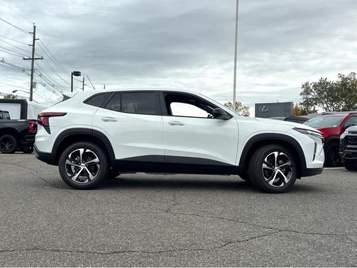 2025 Chevrolet Trax FWD 1RS