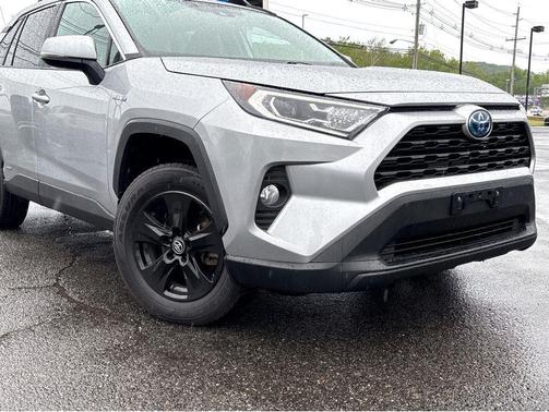 Silver Sky Metallic 2020 Toyota RAV4 Hybrid XLE