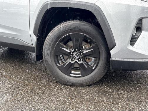 Silver Sky Metallic 2020 Toyota RAV4 Hybrid XLE