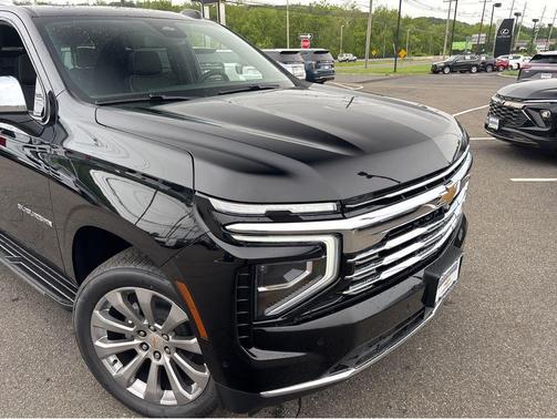 2025 Chevrolet Suburban Premier