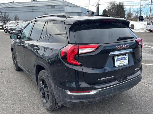 2022 GMC Terrain AWD AT4