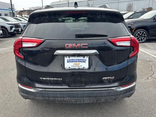 2022 GMC Terrain AWD AT4