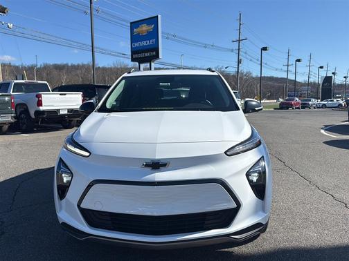 Summit White 2023 Chevrolet Bolt EUV FWD Premier