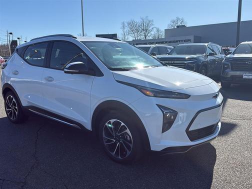 Summit White 2023 Chevrolet Bolt EUV FWD Premier
