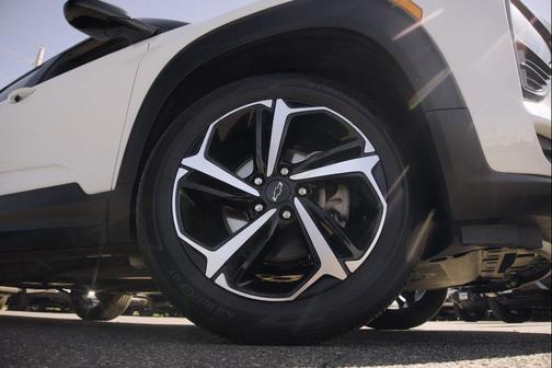 Summit White 2023 Chevrolet Trailblazer RS