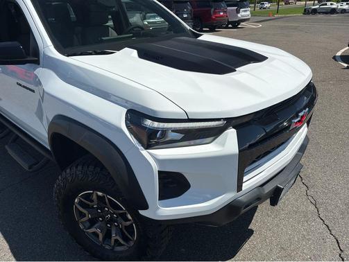 2025 Chevrolet Colorado ZR2
