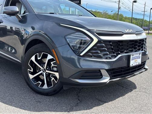 Gravity Gray 2024 Kia Sportage EX