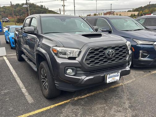 2020 Toyota Tacoma TRD Sport