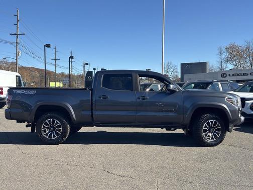 2020 Toyota Tacoma TRD Sport