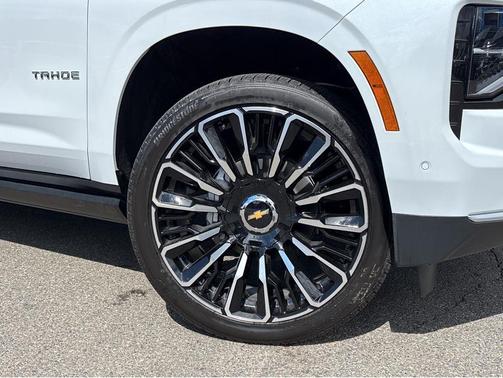 Polar White Tricoat 2026 Chevrolet Tahoe 4WD High Country