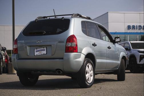 Alpine Frost Metallic 2009 Hyundai TUCSON GLS