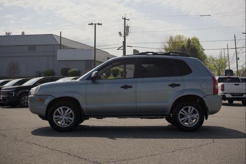 Alpine Frost Metallic 2009 Hyundai TUCSON GLS