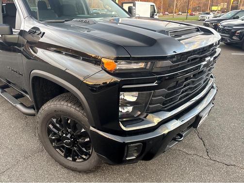 2026 Chevrolet Silverado 2500 Custom