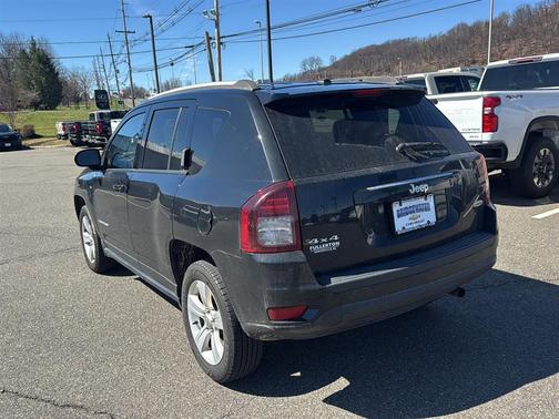 Black Clearcoat 2016 Jeep Compass Latitude