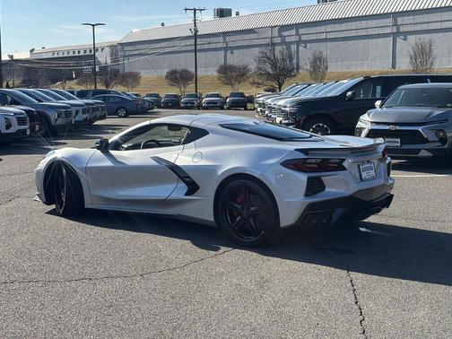 2026 Chevrolet Corvette Stingray w/2LT