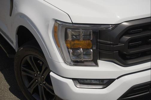OXFORD WHITE 2022 Ford F-150 XLT