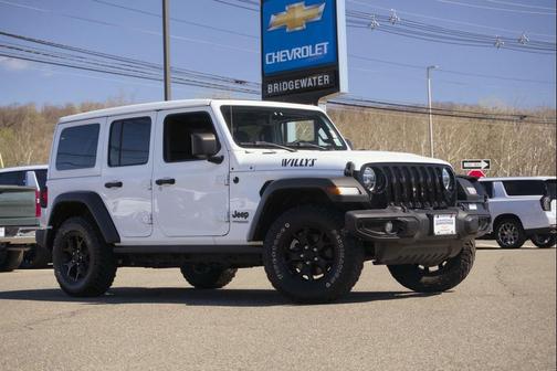 Bright White Clearcoat 2022 Jeep Wrangler Willys