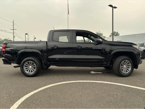 Black 2023 Chevrolet Colorado LT