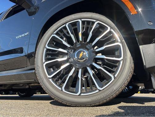 2025 Chevrolet Tahoe 4WD High Country
