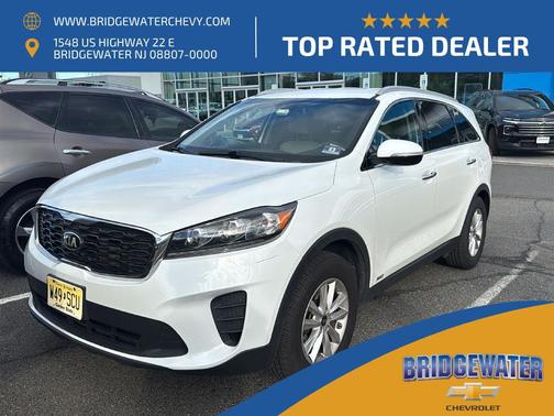 Snow White Pearl 2019 Kia Sorento LX