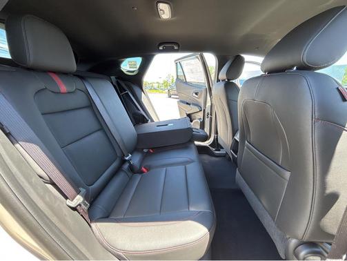 White Sands 2026 Chevrolet Trax FWD 2RS