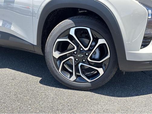 White Sands 2026 Chevrolet Trax FWD 2RS