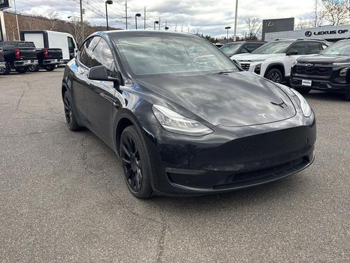 2022 Tesla Model Y Long Range Dual Motor All-Wheel Drive