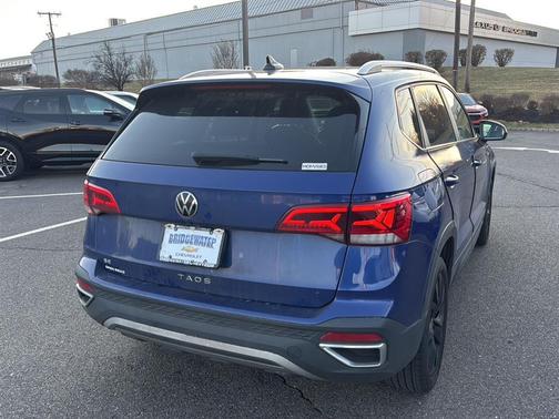 2022 Volkswagen Taos 1.5T SE