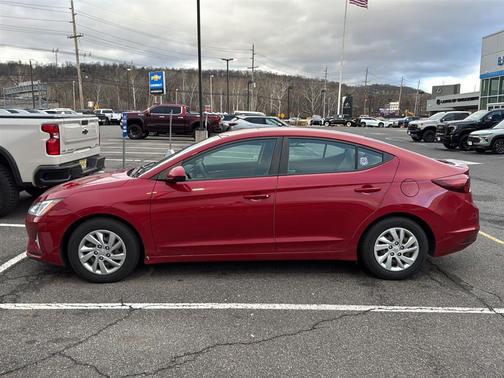 2020 Hyundai ELANTRA SE