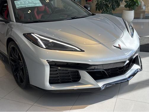 Blade Silver Metallic 2026 Chevrolet Corvette Z06