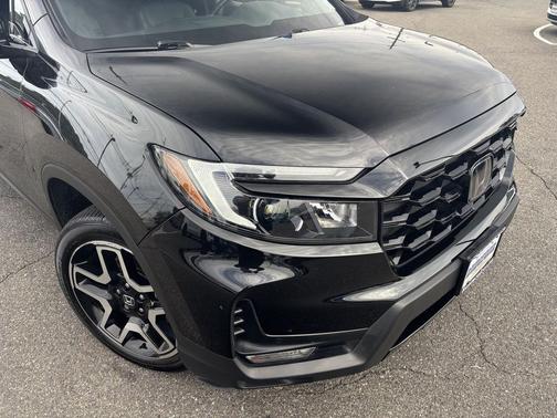 2023 Honda Passport AWD Elite