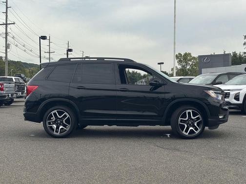 2023 Honda Passport AWD Elite