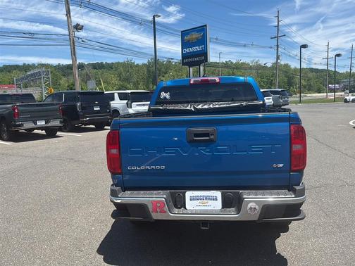 Bright Blue Metallic 2022 Chevrolet Colorado WT
