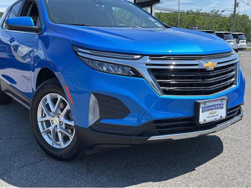 Riptide Blue Metallic 2024 Chevrolet Equinox 1LT