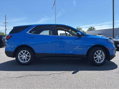 Riptide Blue Metallic 2024 Chevrolet Equinox 1LT