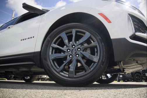 Summit White 2023 Chevrolet Equinox AWD RS