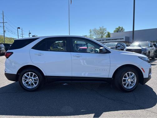 Summit White 2023 Chevrolet Equinox LS
