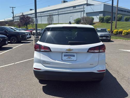 Summit White 2023 Chevrolet Equinox LS