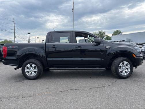 SHADOW BLACK 2022 Ford Ranger XLT