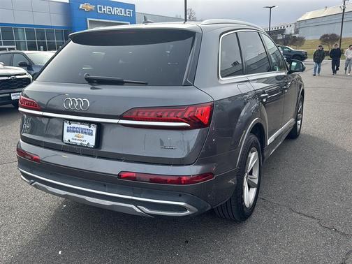2021 Audi Q7 45 Premium