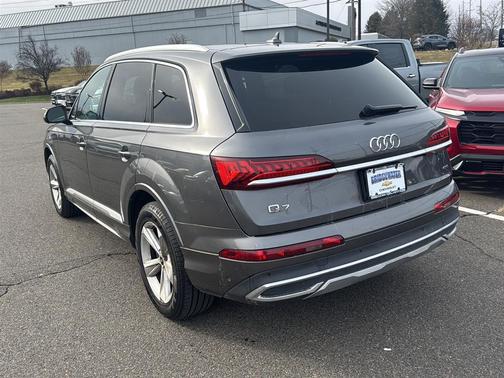 2021 Audi Q7 45 Premium