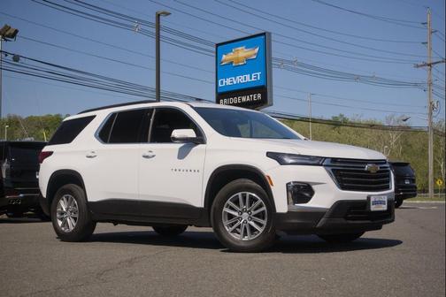 Summit White 2023 Chevrolet Traverse LT Cloth