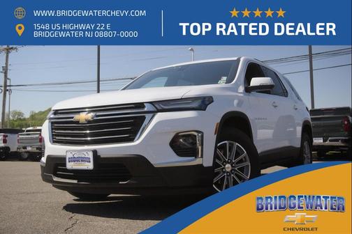 Summit White 2023 Chevrolet Traverse LT Cloth