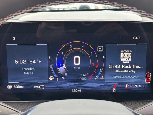 Sterling Gray Metallic 2026 Chevrolet Traverse LT