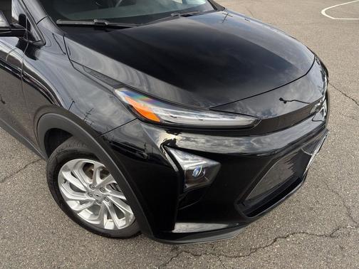 2023 Chevrolet Bolt EUV FWD LT