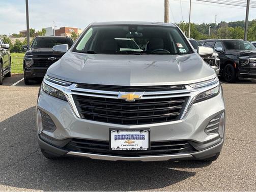 Sterling Gray Metallic 2024 Chevrolet Equinox 1LT