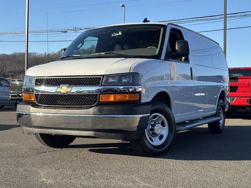 2024 Chevrolet Express 2500 RWD 2500 Regular Wheelbase WT