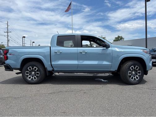 Snowdrift Metallic 2026 Chevrolet Colorado Z71