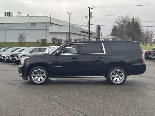 2017 GMC Yukon XL SLE